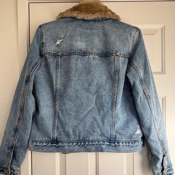 Vintage Abercrombie Sherpa Lined Denim Jacket w/ Fur Collar Y2K Women’s Small - Picture 4 of 4